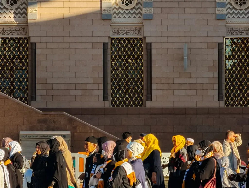The Best Spot Between Prayer Times Near Masjid Al Nabawi: Furni by Chai Karak